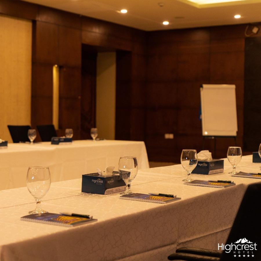 Highcrest Hotel スレイマニヤ エクステリア 写真